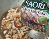 Foto langkah ke 5 dari resep Ayam Jamur Saus Teriyaki.