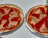 Foto del paso 3 de la receta Falsas pizzas de atún y pimiento morrón