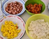 Foto langkah ke 1 dari resep Kimchi Bokkeumbap (Nasi Goreng Kimchi).