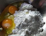 Foto del paso 1 de la receta: Bizcochitos de limón y queso crema