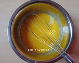 Foto langkah ke 3 dari resep Bika Ambon Mini Ekonomis Lembut Bersarang.