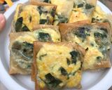 Foto langkah ke 4 dari resep Martabak Tahu Daun Katuk.