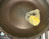 Foto del paso 3 de la receta: Tagliatelle paglia e fieno con nata y jamón