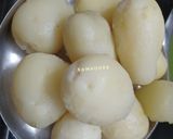 A picture of step 2 of Hariyali Dum Aloo.