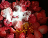 Foto del paso 1 de la receta: Copa de crumble con frutos rojos