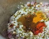 सात्विक मूग डाळ खिचडी (Satvik Moongdal Khichdi Recipe In Marathi) रेसिपी स्टेप 2 फोटो 