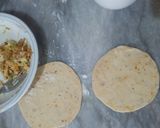 A picture of step 1 of Cheesy chicken paratha 😋😋😋.