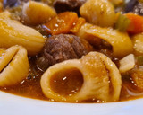 Foto del paso 5 de la receta: Guiso de aguja de ternera con pasta