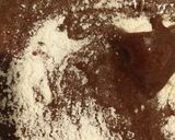 Foto del passaggio 4 della ricetta Biscotti al cacao e gocce di cioccolato