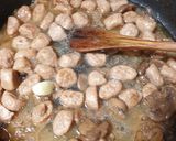 Pas rețetă Gnocchi cu cârnați și ciuperci și crema de parmezan cu șofran 2 fotografie