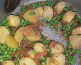 A picture of step 3 of Aloo and Matar pulao.