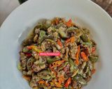 Foto langkah ke 3 dari resep Tumis Terong Bulat.