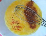 Foto del paso 1 de la receta: Flan tipo pastelero con guindas escarchadas, canela y macis