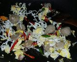 Foto langkah ke 4 dari resep Indomie Rebus Tek Tek Super Joss.