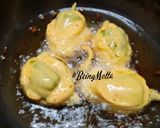 A picture of step 3 of Green Chilli Pakoras.
