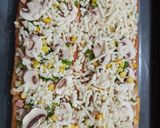 عکس مرحله 3 از دستور پیتزا 🍕 با نان تست 🍞