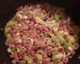 Foto del paso 3 de la receta: Sopa humilde de puerro y jamón 🍜