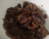 A picture of step 1 of Imli ki chutney.