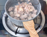 Foto langkah ke 2 dari resep 17. Rawon Daging Khas Surabaya - Rempah Indonesia TOP banget!.