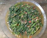 Foto langkah ke 3 dari resep Tumis Kangkung Udang Rebon Pedas.