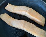A picture of step 1 of Salmon with Orange Sauce.