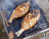 Foto langkah ke 4 dari resep Ikan laut bakar.