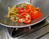 A picture of step 4 of Dal Palak and Green Papaya Curry.
