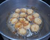 A picture of step 2 of Dahi Vada.