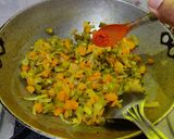 A picture of step 5 of French beans curry.