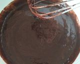 Foto langkah ke 5 dari resep Shiny Crust Brownies Topping Choco Oreo 🍫.