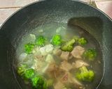 Foto langkah ke 3 dari resep Feel Better Soup.