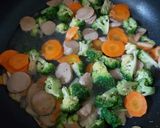 Foto langkah ke 2 dari resep Tumis Brokoli.