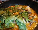 Foto langkah ke 4 dari resep Ayam Woku /ayam masak belanga.