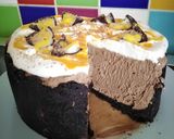 A picture of step 15 of Vickys Easter Creme Egg Cheesecake GF DF EF SF NF Vegan.