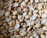 સ્ટફ્ડ પીનટ લાડુ(stuff peanut ladu recipe in gujarati) રેસીપી સ્ટેપ2ફોટો