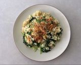 Foto langkah ke 6 dari resep Nasi Goreng Bayam.