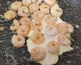 A picture of step 3 of Prawns on Toast 😘.