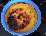 Une image de l'étape 9 de Flan aux pruneaux et copeaux de caramel.
