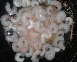 Foto del paso 2 de la receta: Arroz con gambas