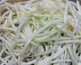 Foto del paso 2 de la receta: Fideos de vegetales con estofado de filetes al vino y romero