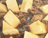 A picture of step 6 of Recreate Traditional Flavors at Home: Sukiyaki Tofu with Beef.