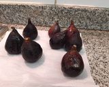 Foto del paso 1 de la receta: Higos con queso, jamón y miel