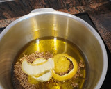 Foto del paso 1 de la receta: Bizcocho de aceite oliva, limón y anís