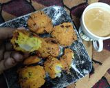 A picture of step 3 of Chanadaal pakauda.