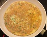 Hình bước làm 6 của món Trứng chiên mì ăn liền