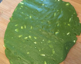 Foto del paso 4 de la receta: Galletas de té matcha con chips de chocolate blanco