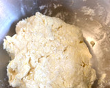 Foto del paso 2 de la receta: Scones de Queso 🧀 (tipo Starbucks, sin huevo y deli! 😋)