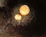 Foto langkah ke 6 dari resep Roti goreng Goreng Tanpa Ulen.