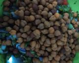 A picture of step 2 of Chana Chaat (Black Gram Chaat).