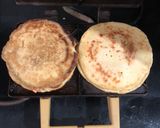 A picture of step 4 of Rava veg Mayonaisse sandwich.